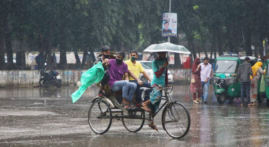 ৫ বিভাগে অতি ভারী বৃষ্টির আভাস, ভূমিধসের শঙ্কা